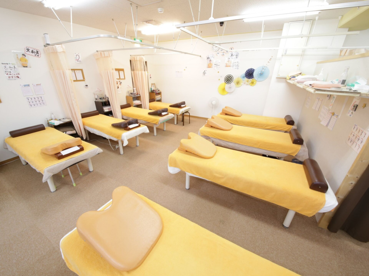 ファミ鍼灸整骨院　施術